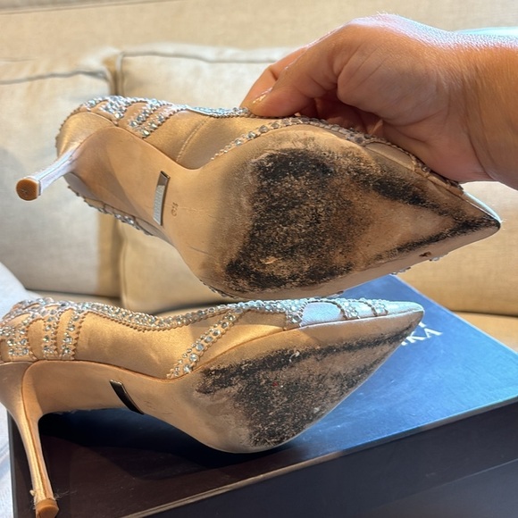 Badgley Mischka Rouge in latsat - champagne color size 6.5 - Picture 10 of 14
